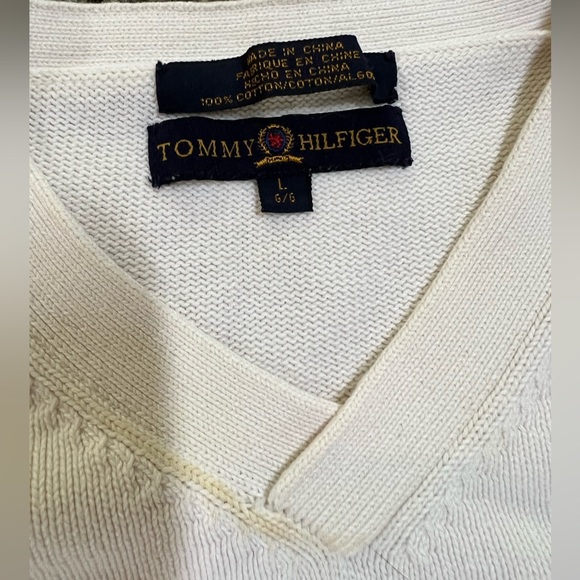 Vintage Tommy Hilfiger Crew Neck - Picture 3 of 3